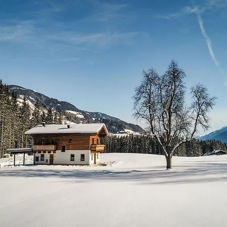 Chalet In Jochberg With Sauna & Mountain Views, Cleaning Included בקתה *
