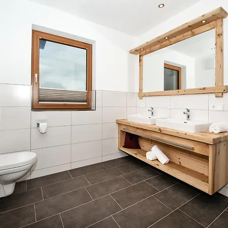 Freiblick Kleinhaid, Hollersbach, Cleaning Included Chalet *