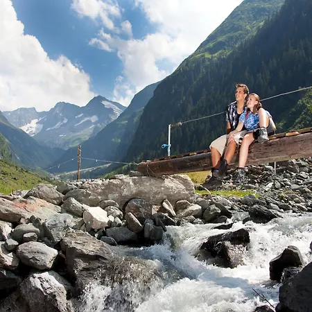 Freiblick Kleinhaid, Hollersbach, Cleaning Included Chalet *